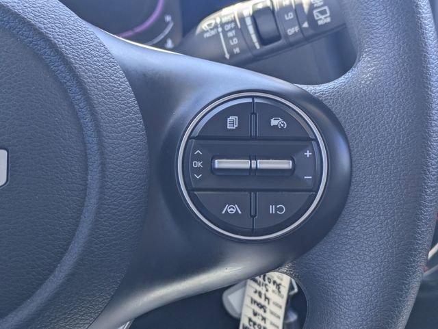 Used 2023 Kia Soul LX image 23