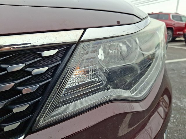 Used 2018 Kia Optima EX w/ Premium Package image 9