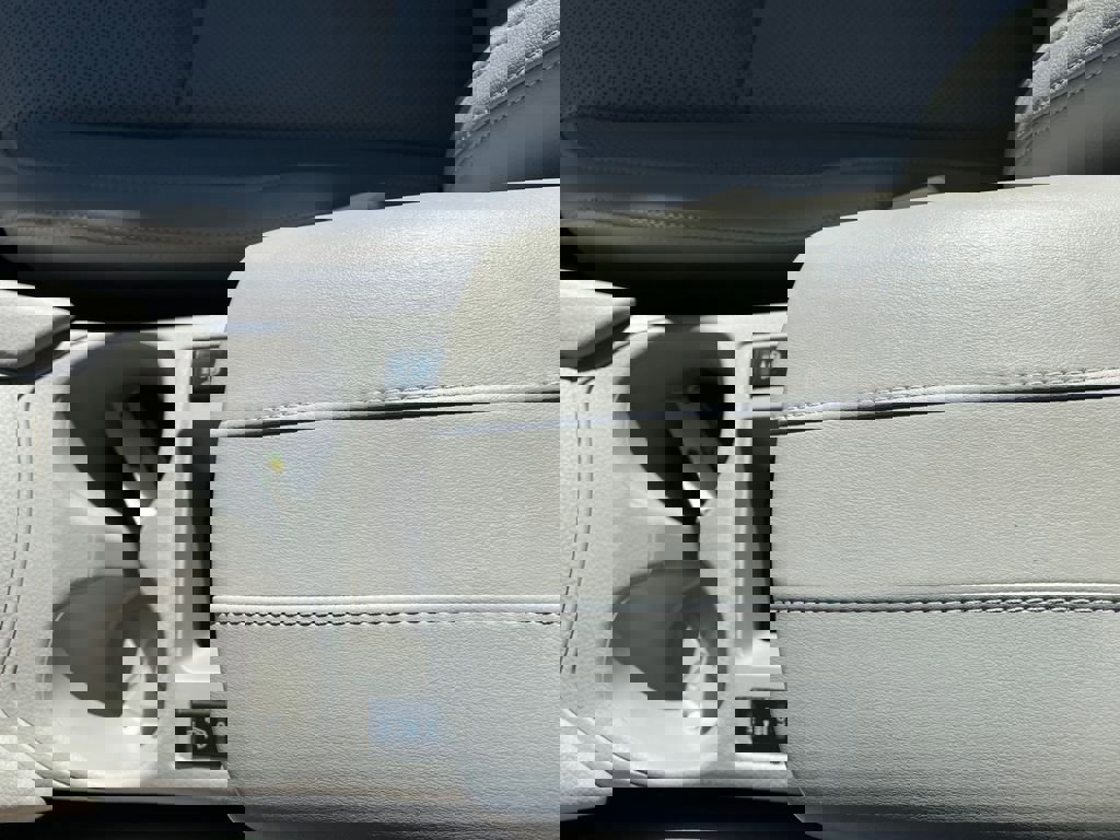 Used 2022 Nissan Rogue Sport SL w/ Premium Package image 13