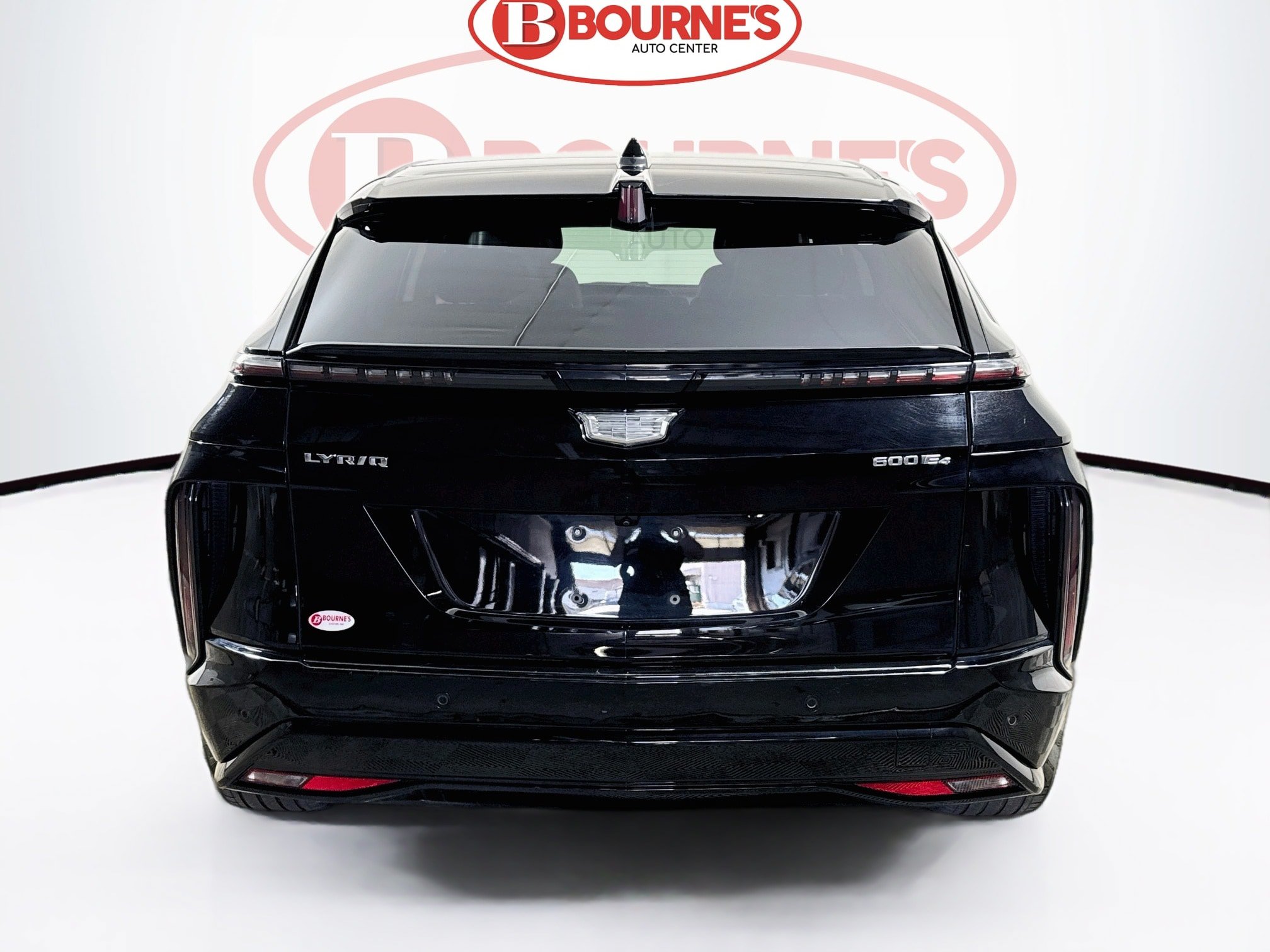 Used 2024 Cadillac Lyriq Sport w/ LPO, Floor Liner Package AWD/4WD image 10