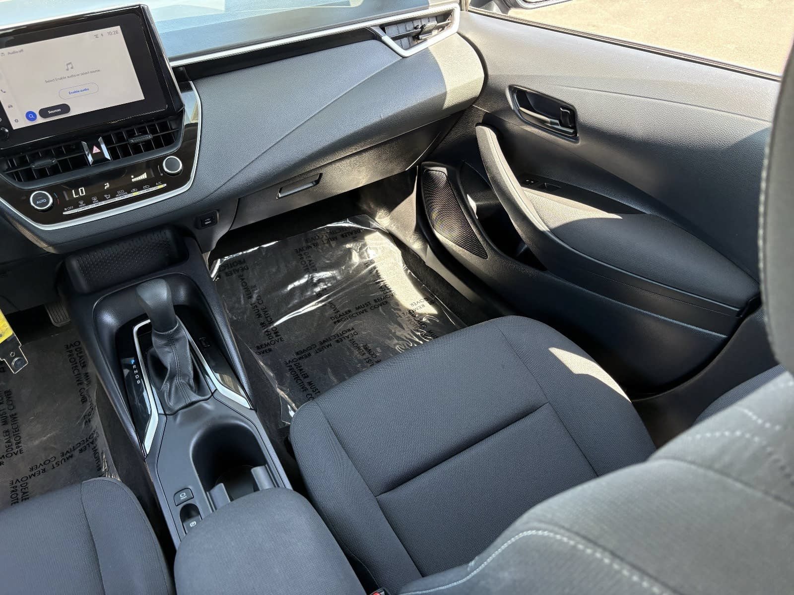 Used 2025 Toyota Corolla LE FWD image 17