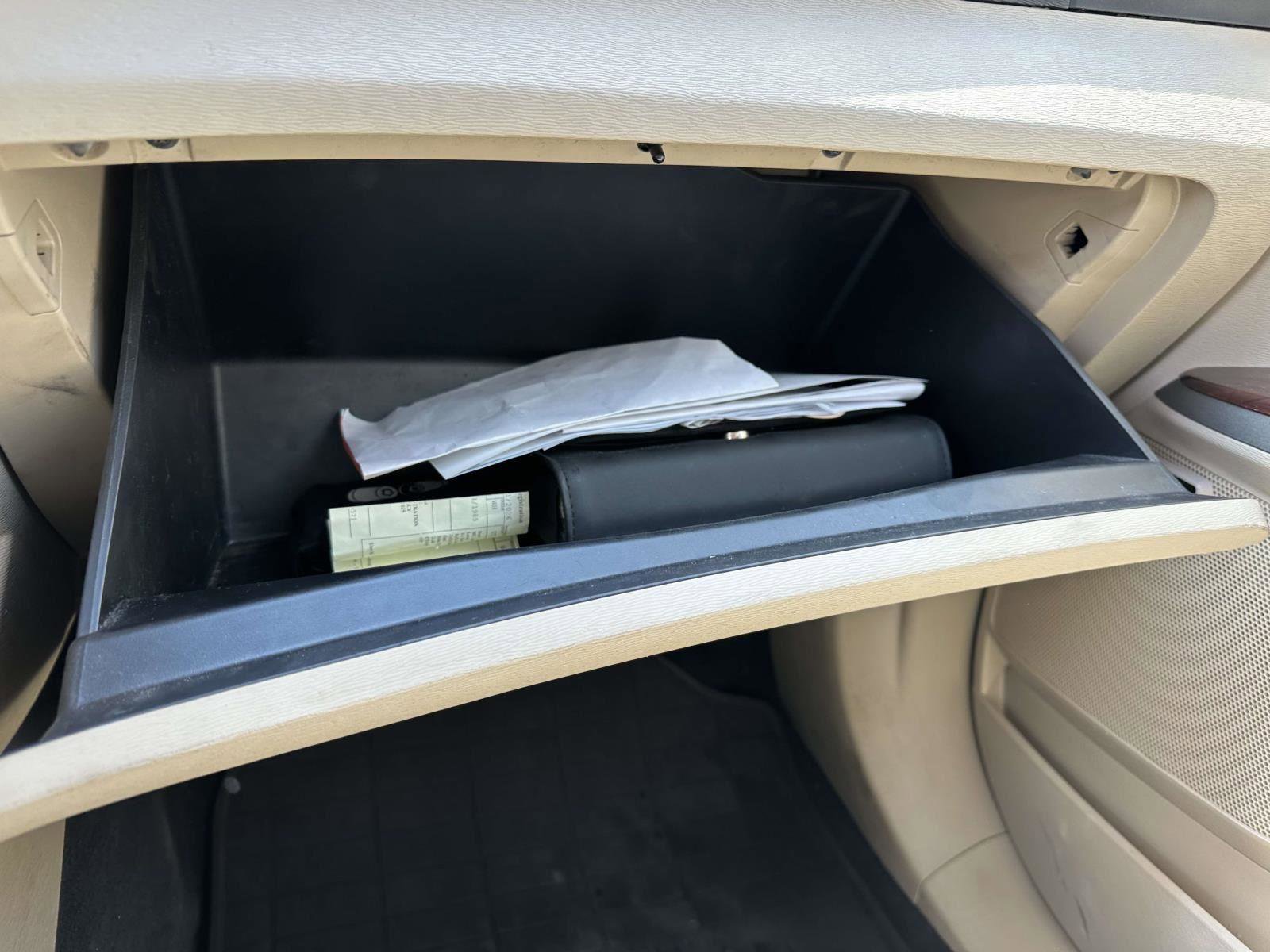 Used 2014 Toyota Venza XLE w/ XLE Premium Package image 31