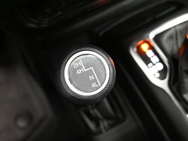 Used 2023 Jeep Wrangler Sahara w/ Cold Weather Group image 17