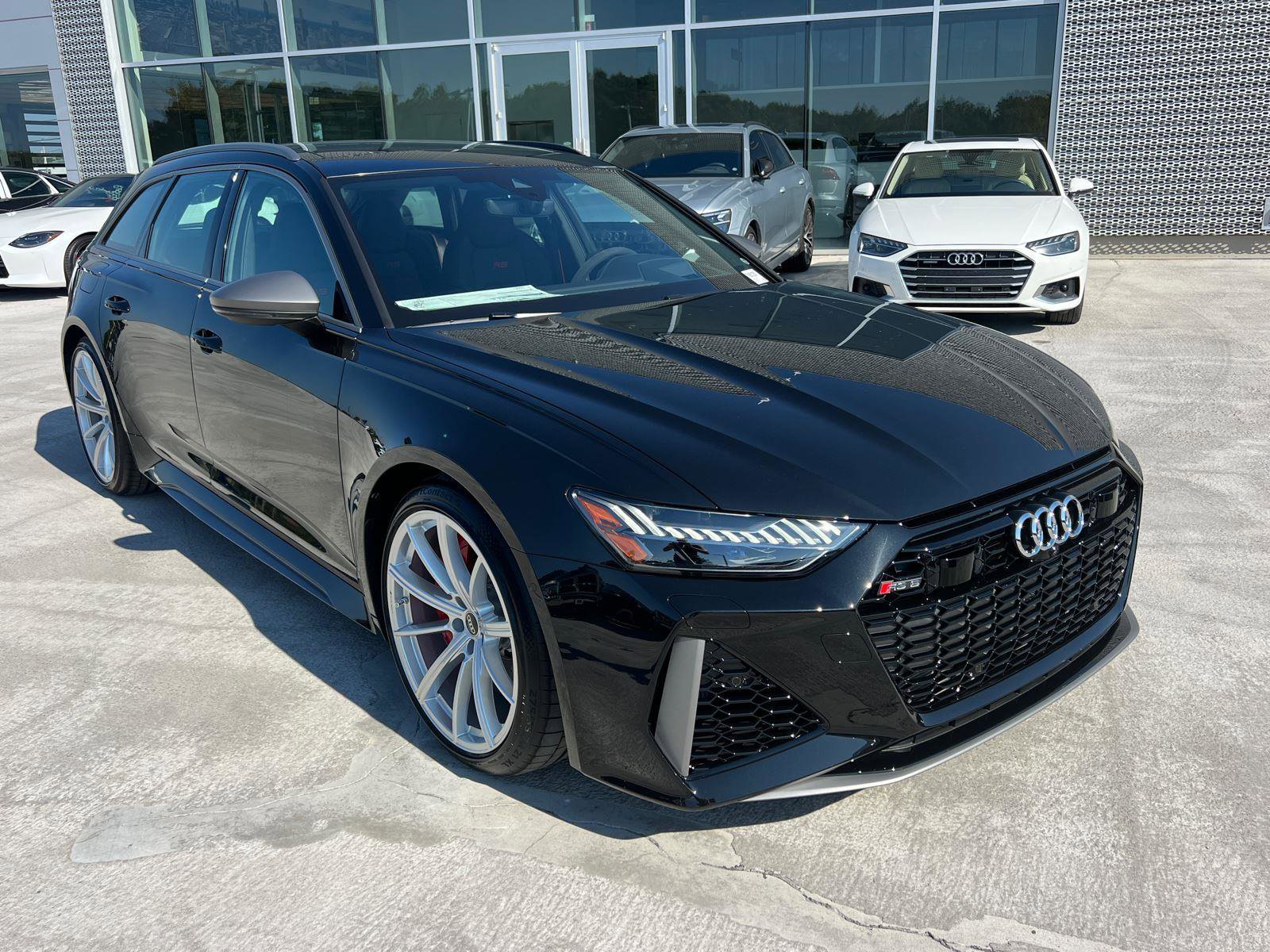 New 2026 Audi RS 6 performance image 3