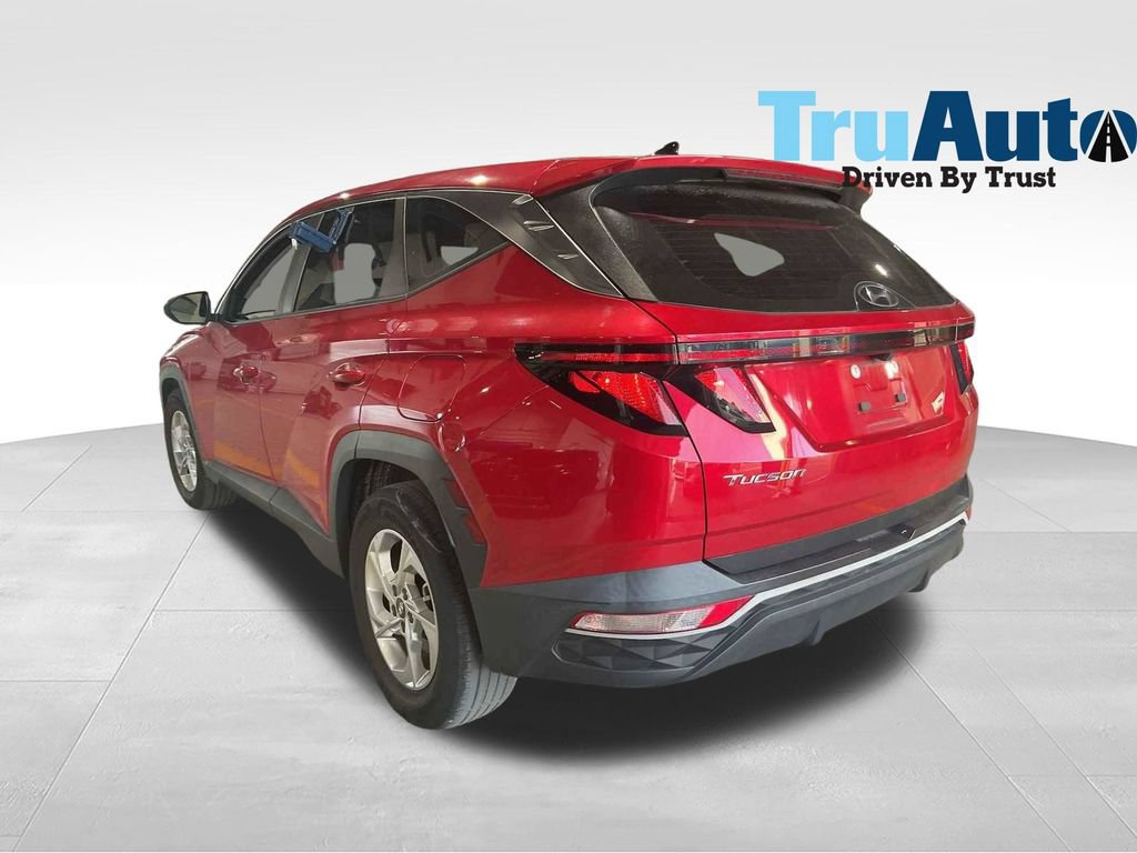 Used 2023 Hyundai Tucson SE FWD image 2