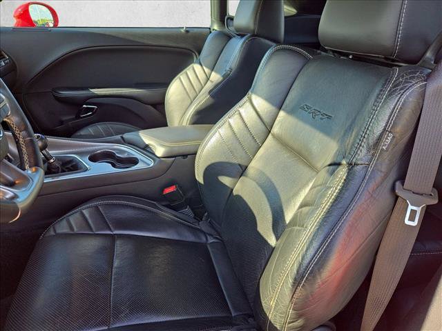 Used 2015 Dodge Challenger SRT Hellcat RWD image 13