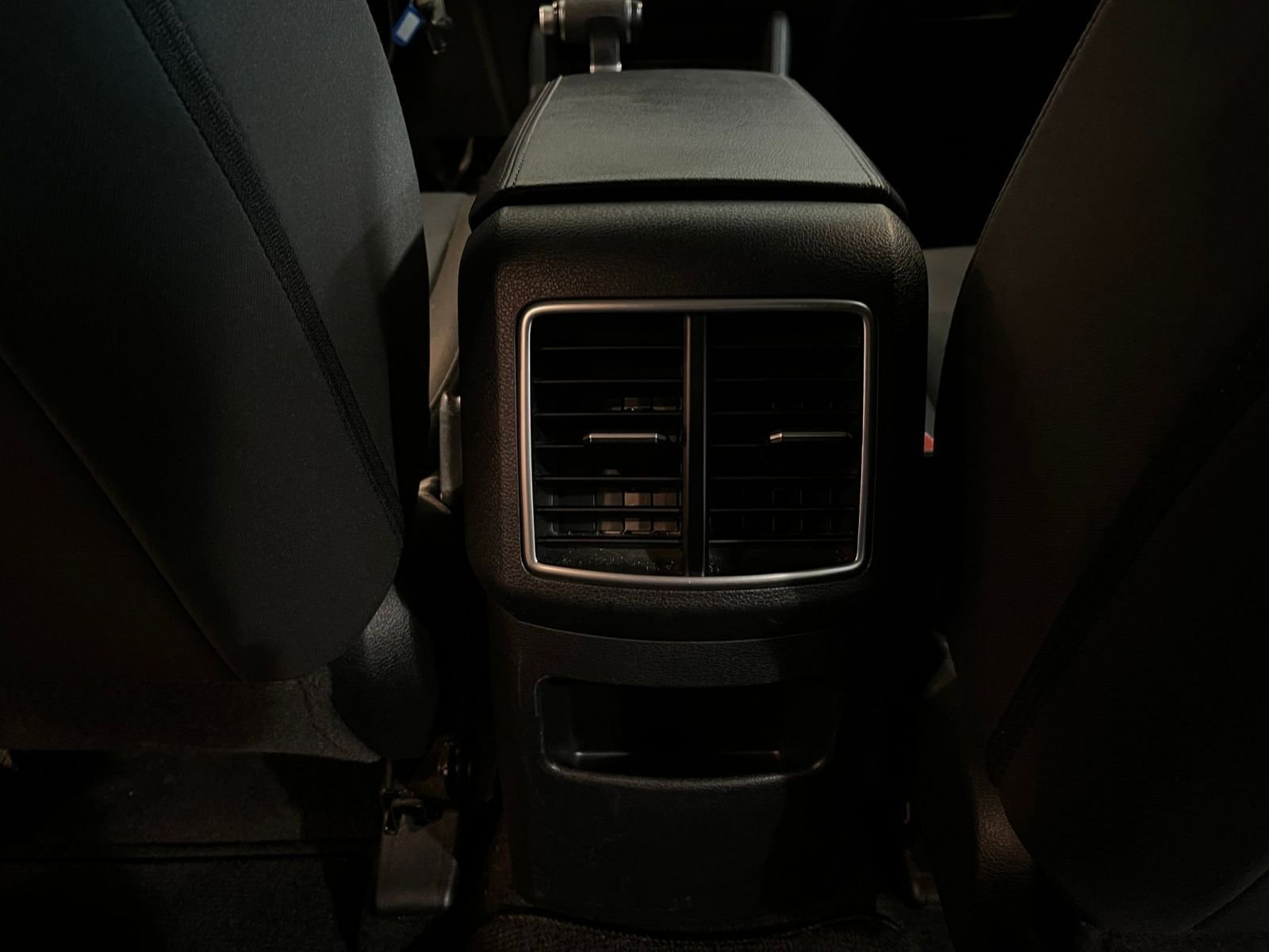 Used 2024 Kia Sportage LX FWD image 23