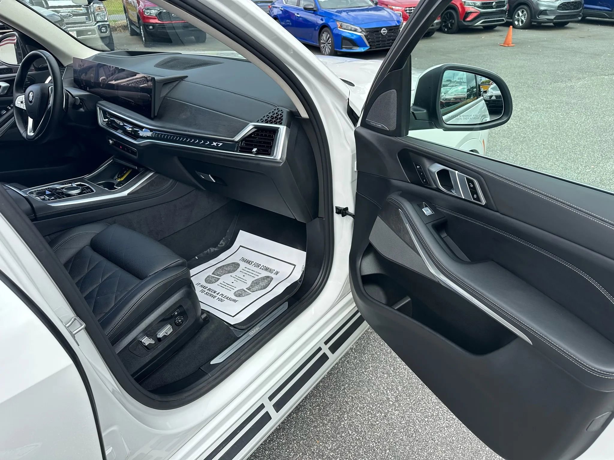 Used 2025 BMW X7 xDrive40i AWD/4WD image 27