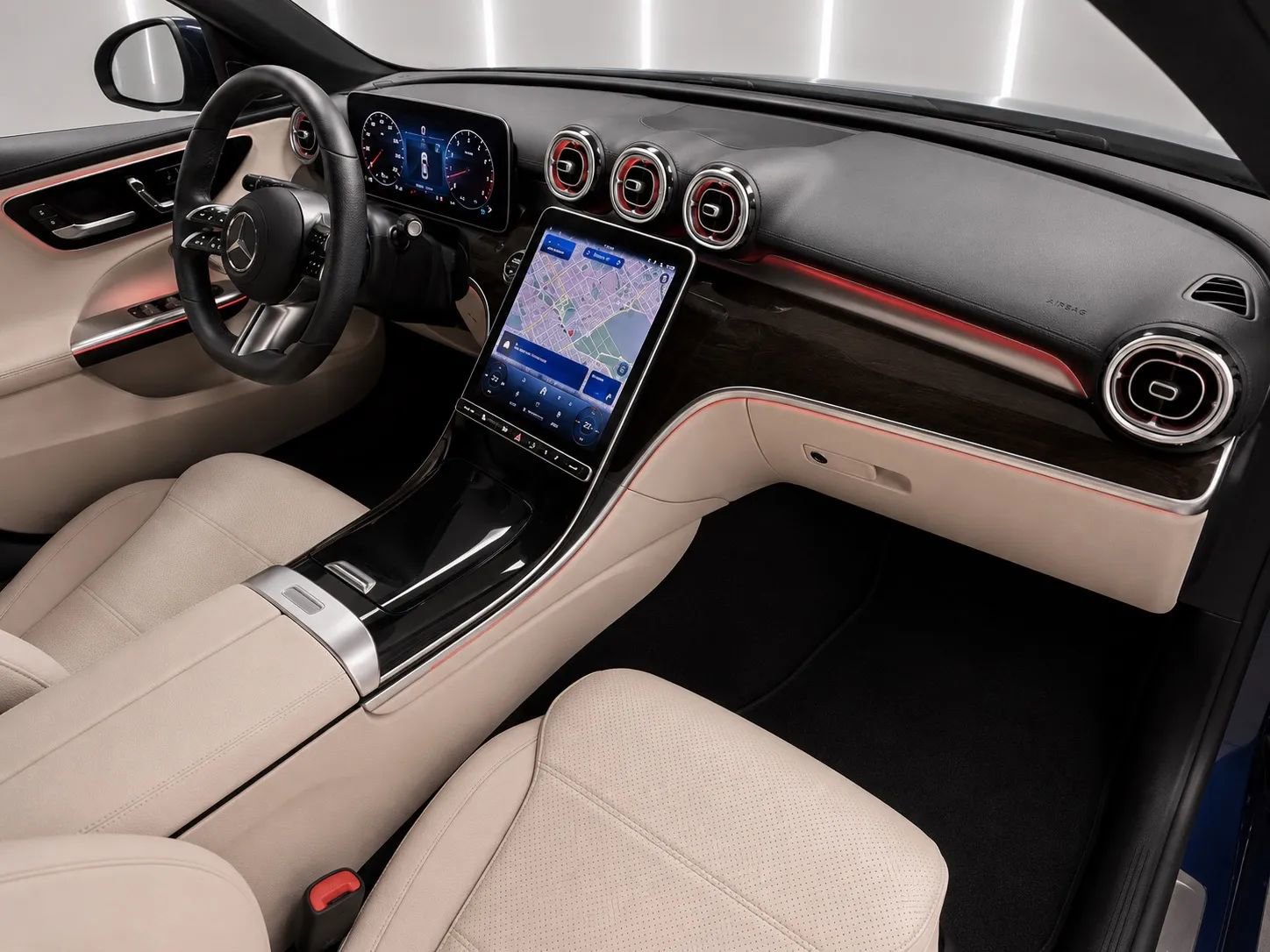 Used 2025 Mercedes-Benz C 300 Sedan image 16