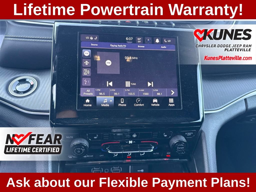 Used 2024 Jeep Grand Cherokee Altitude AWD/4WD image 16