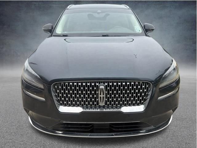 Used 2021 Lincoln Corsair Reserve w/ Elements Package FWD image 2
