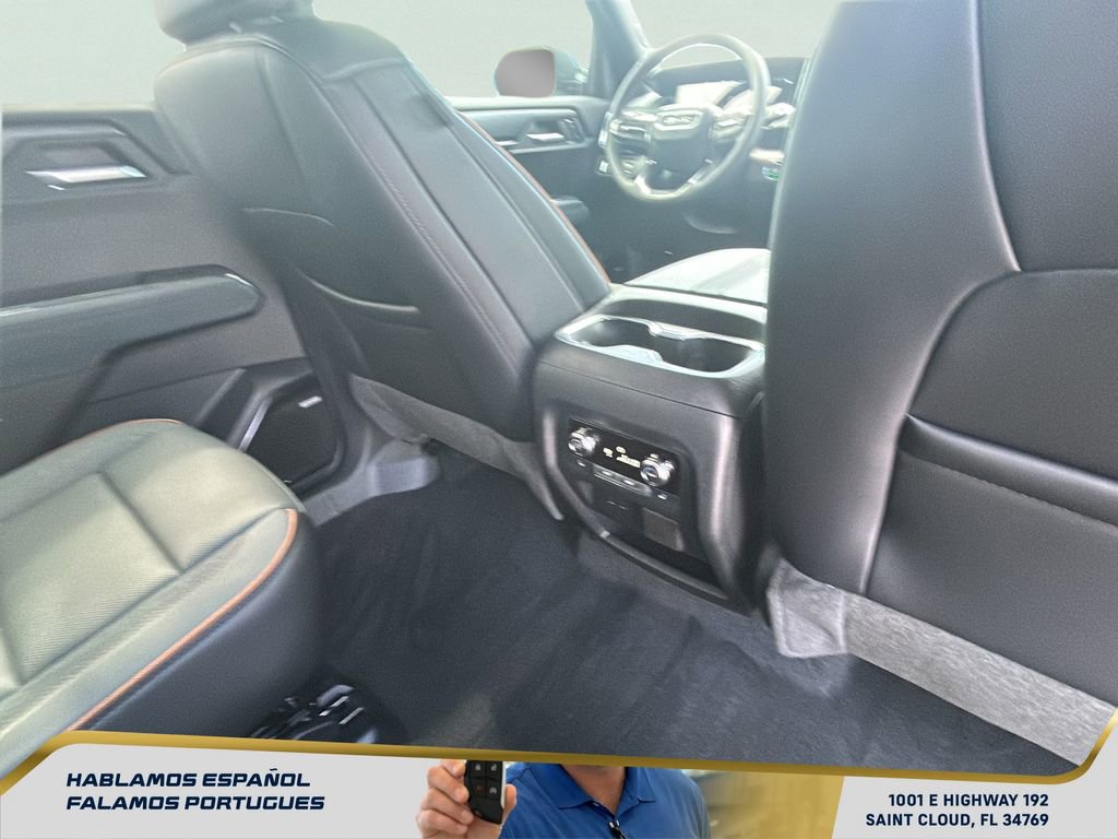 New 2026 GMC Acadia AT4 w/ Luxury Package AWD/4WD image 35