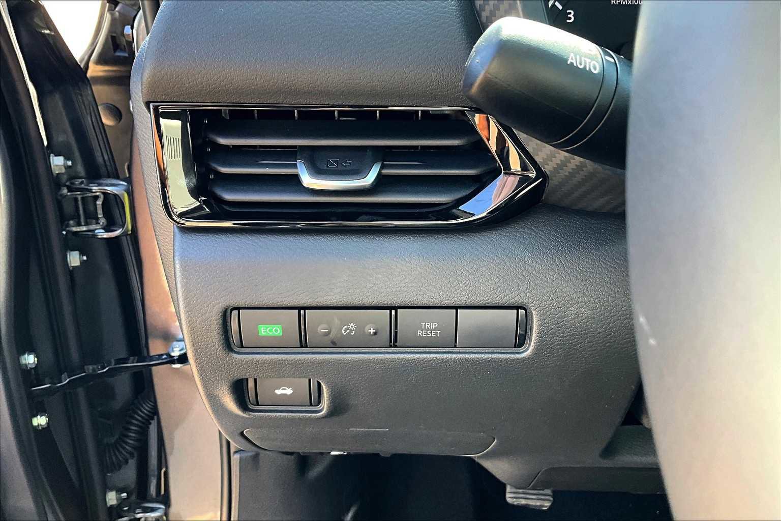 Used 2025 Nissan Sentra SV w/ All-Weather Package FWD image 15
