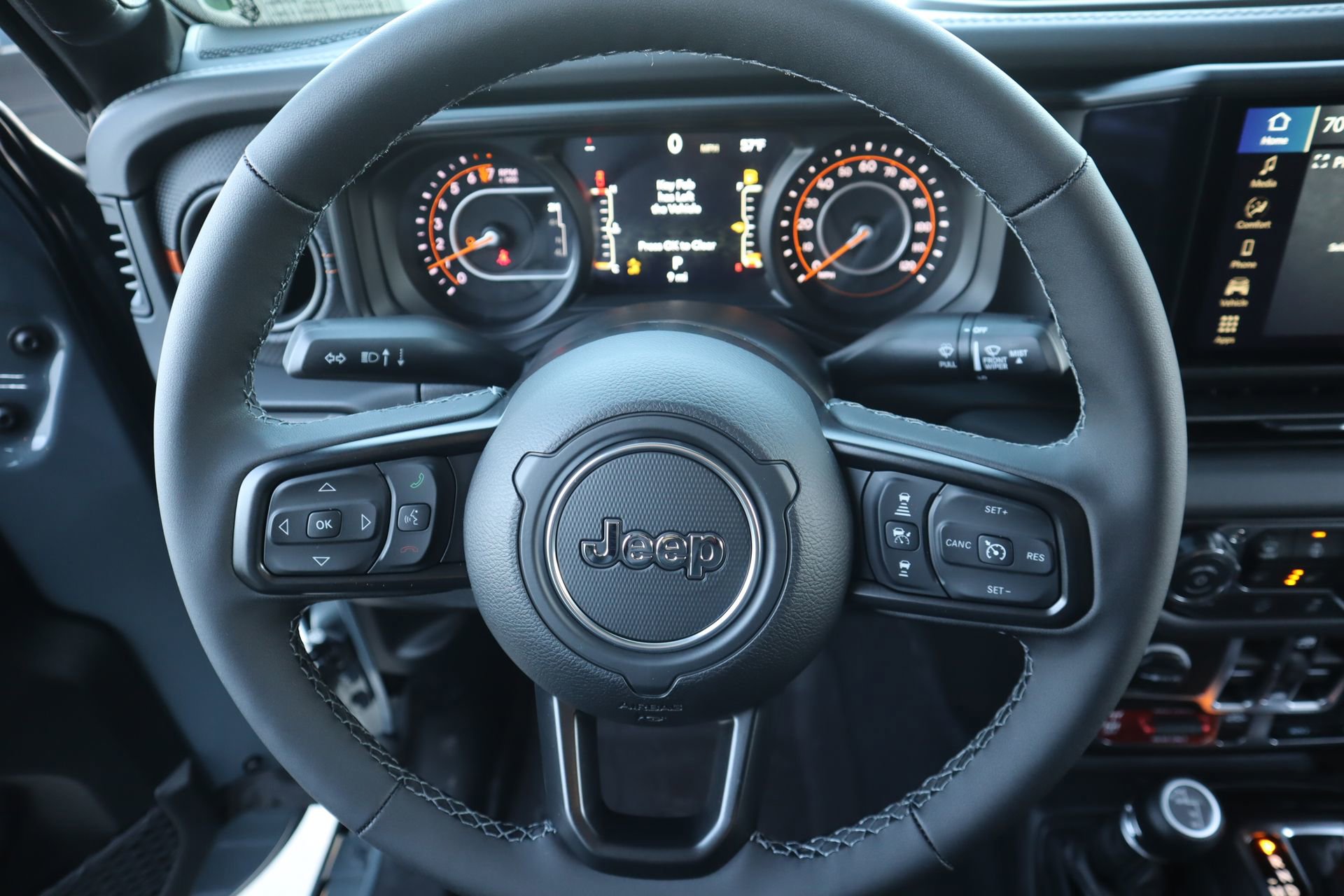 New 2026 Jeep Gladiator Mojave AWD/4WD image 3