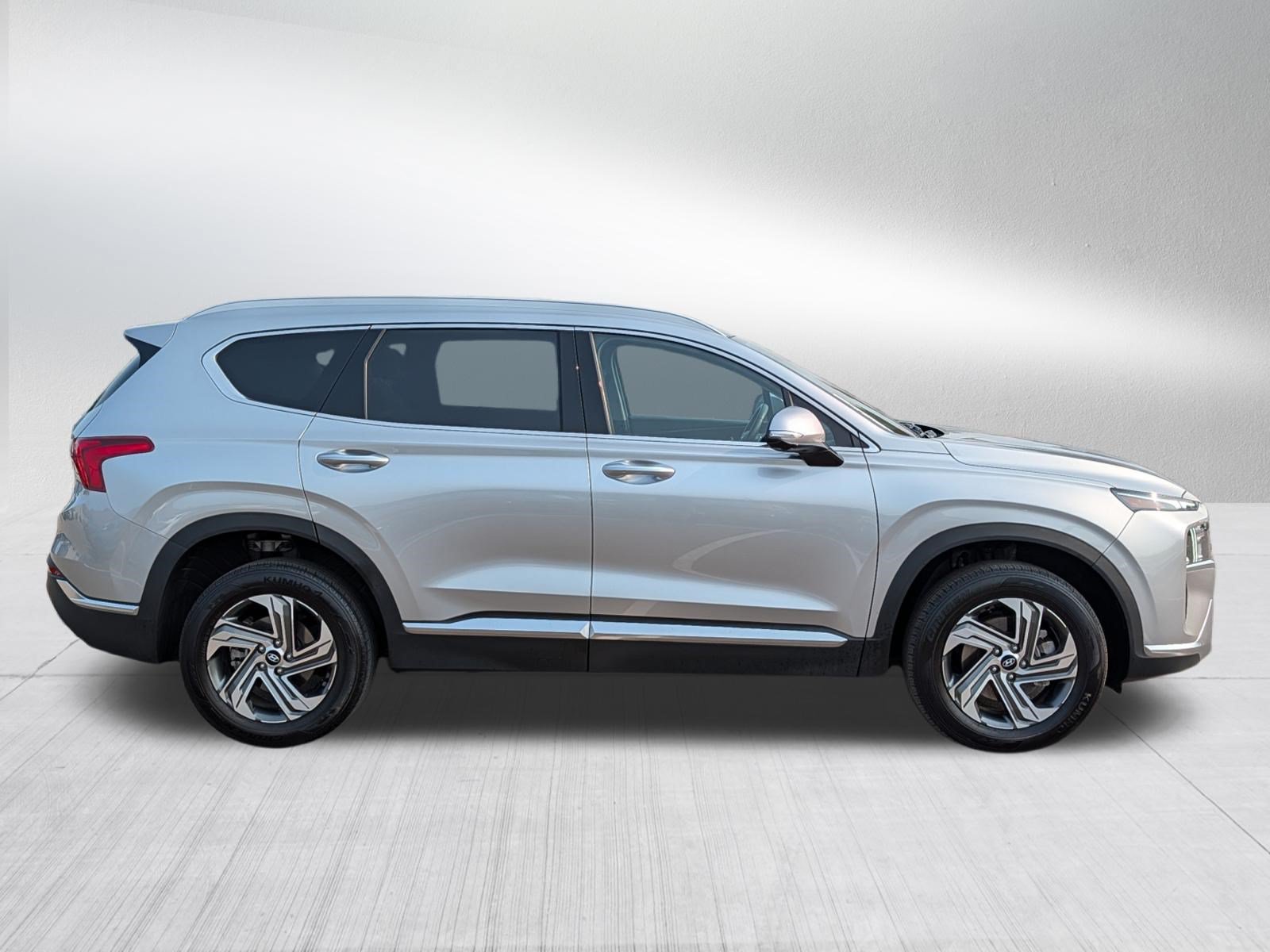 Certified 2023 Hyundai Santa Fe SEL w/ Premium Package AWD/4WD image 8