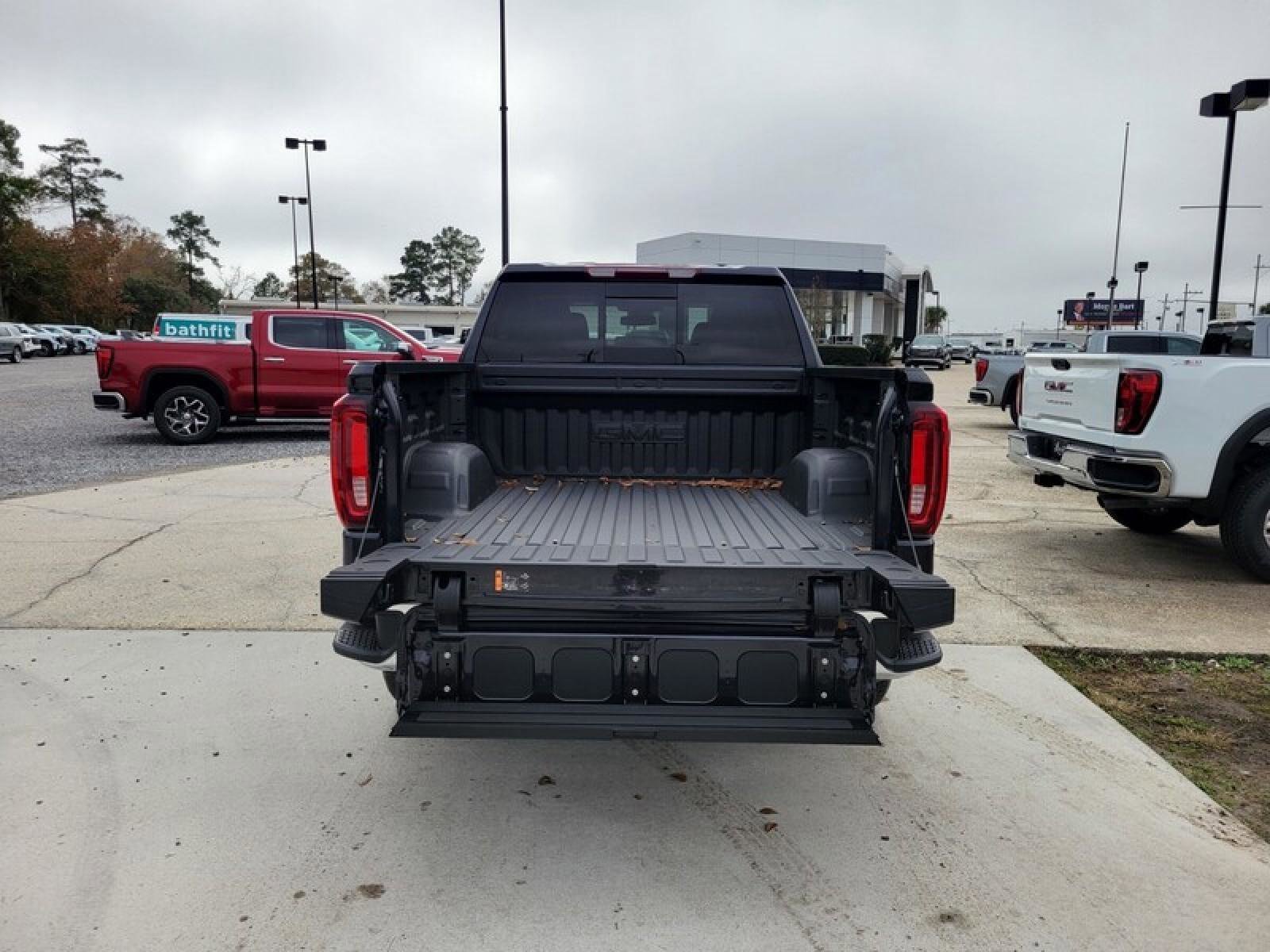New 2026 GMC Sierra 1500 SLT w/ SLT Premium Plus Package image 8