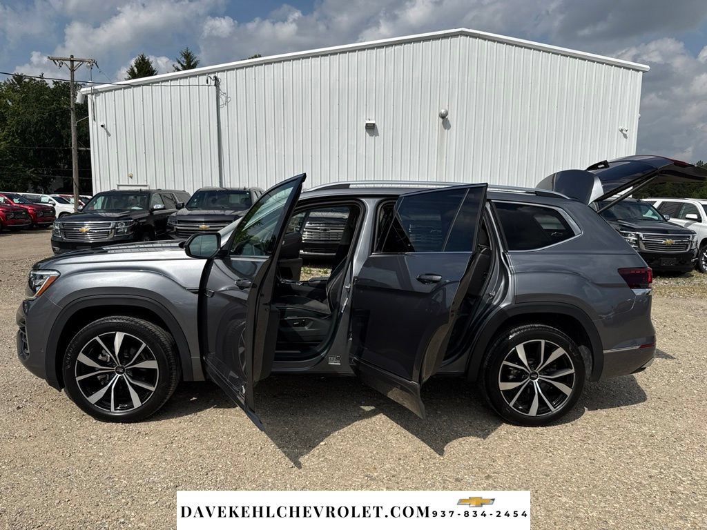 Used 2024 Volkswagen Atlas SEL Premium R-Line AWD/4WD image 25