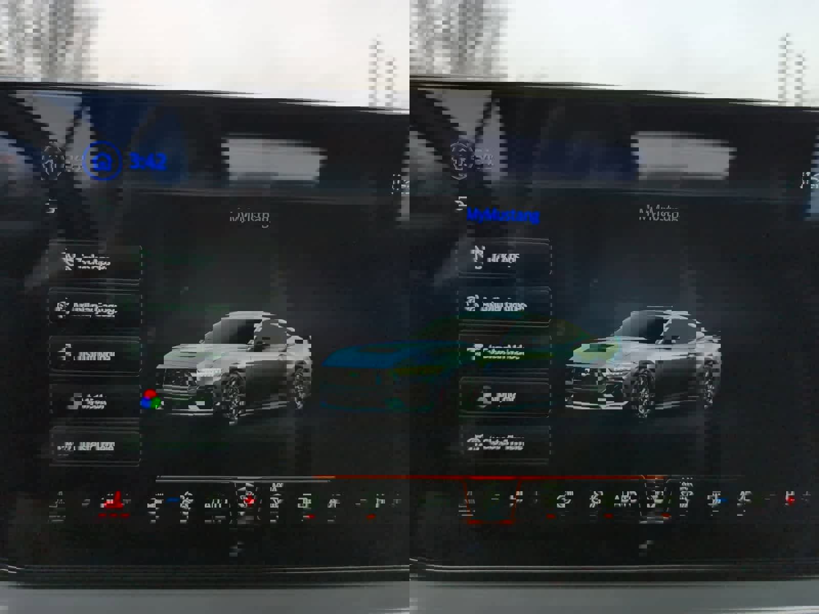 Used 2025 Ford Mustang Premium image 28