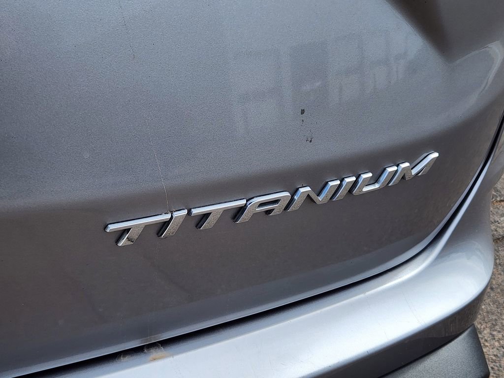 Used 2024 Ford Edge Titanium image 14