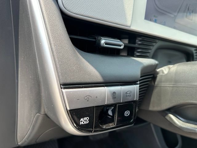 Used 2024 Hyundai Ioniq 5 Limited AWD/4WD image 18