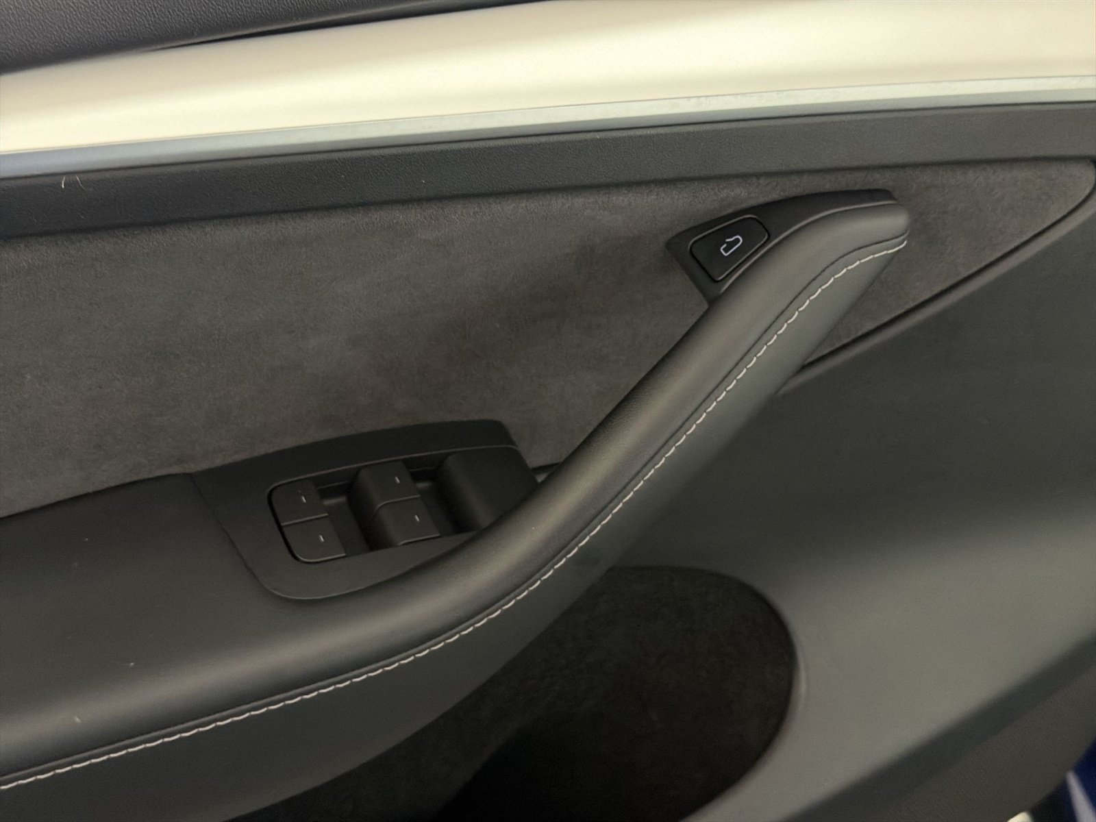 Used 2023 Tesla Model Y Performance AWD/4WD image 15