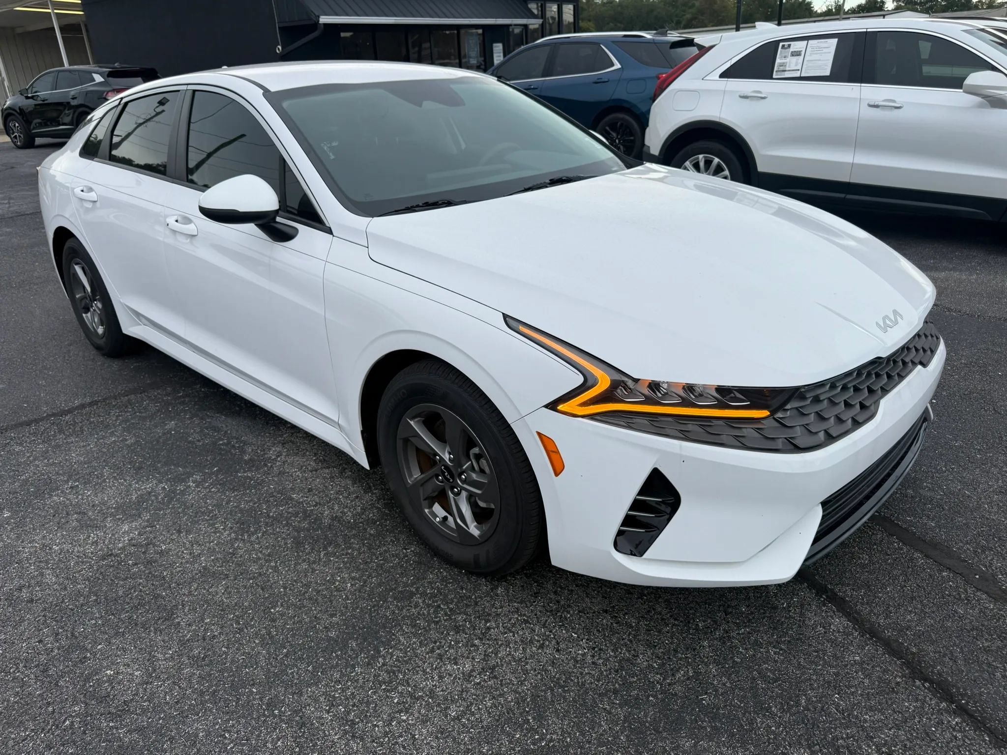 Used 2023 Kia K5 LXS FWD image 3