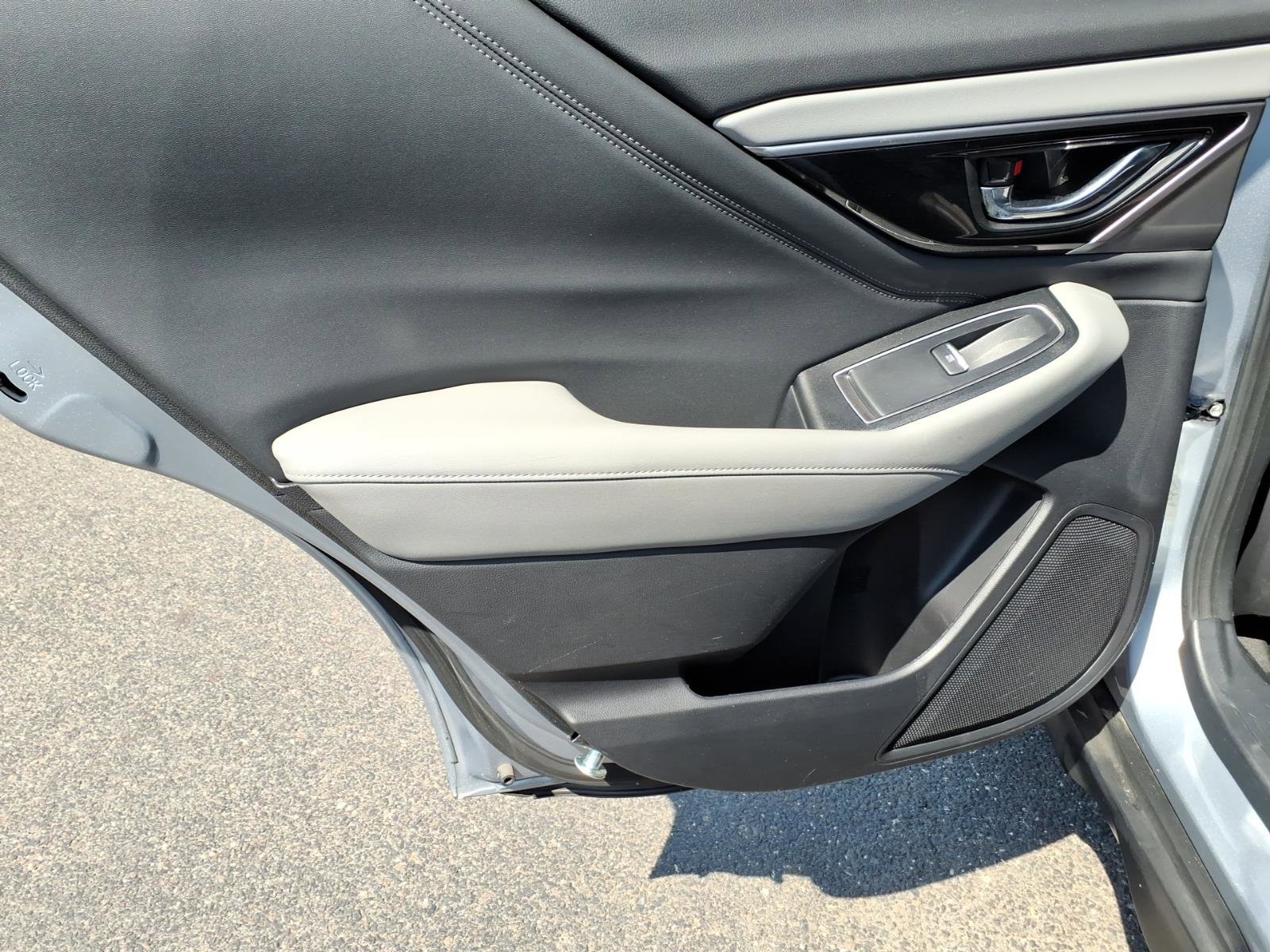 Used 2020 Subaru Outback Limited w/ Popular Package #2 image 14