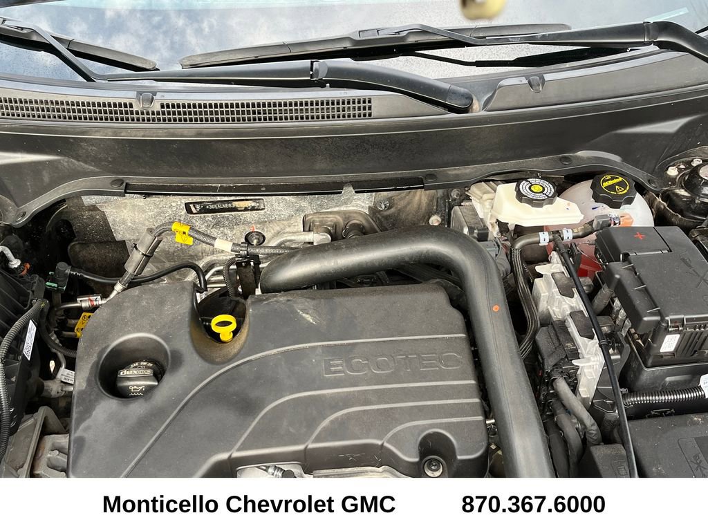 Used 2024 GMC Terrain SLE w/ Driver Convenience Package FWD image 30