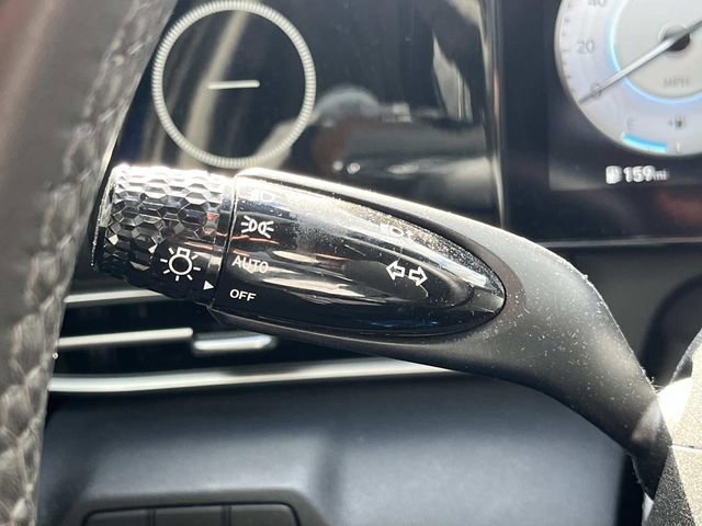 Certified 2021 Hyundai Elantra Limited image 29