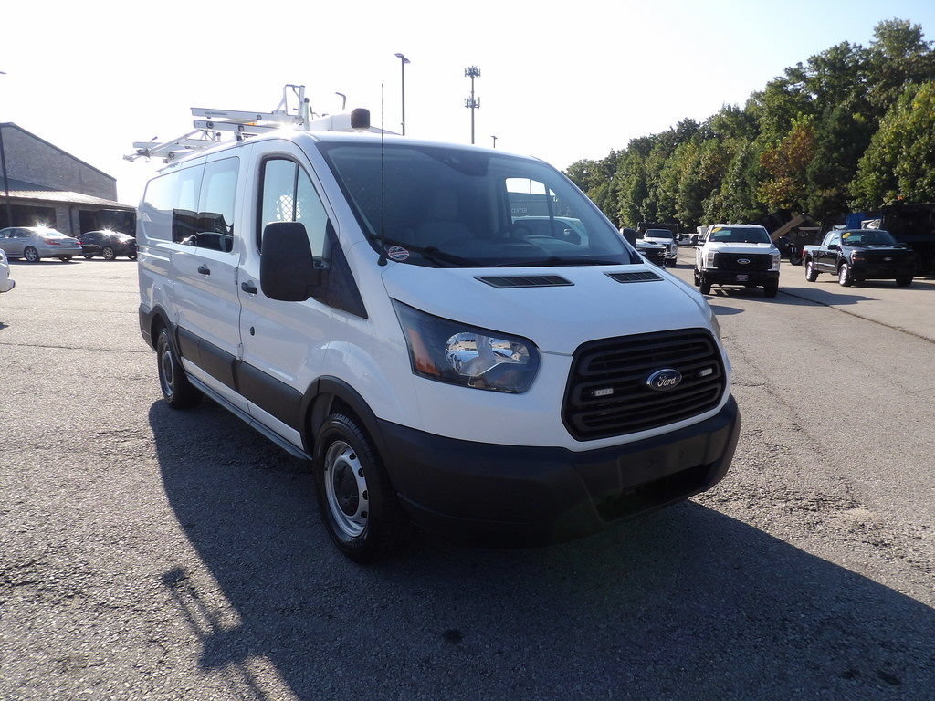 Used 2019 Ford Transit 150 130 Low Roof RWD image 11