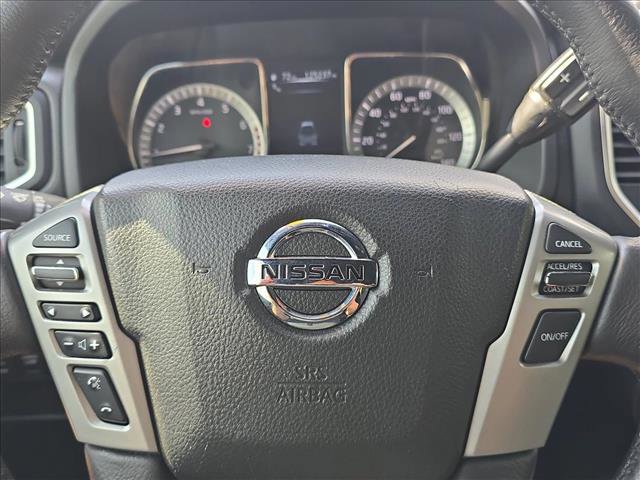 Used 2018 Nissan Titan SV w/ SV Convenience Package image 14