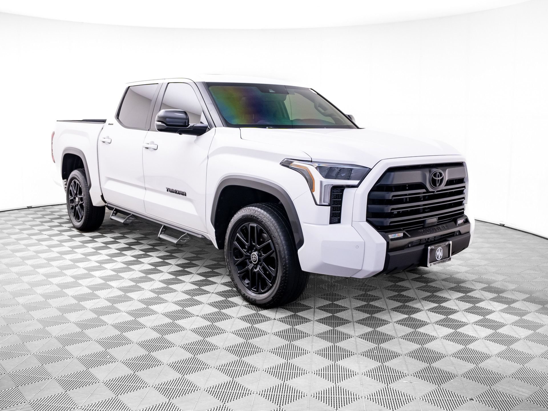 Used 2024 Toyota Tundra Limited AWD/4WD image 7