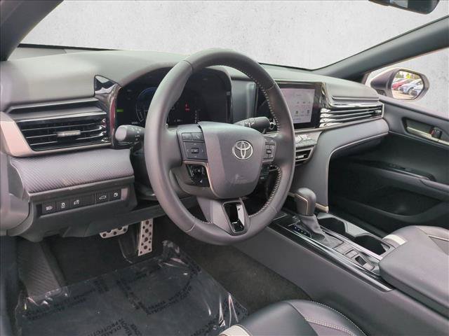 Used 2025 Toyota Camry SE w/ Convenience Package FWD image 11
