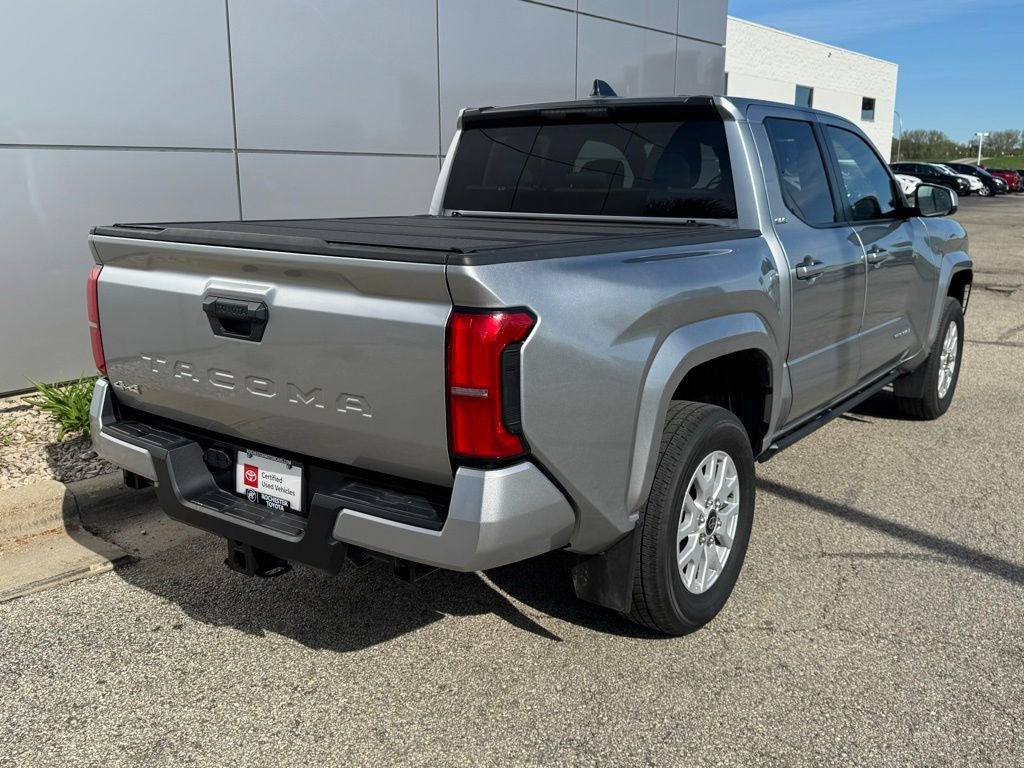 Certified 2024 Toyota Tacoma SR5 AWD/4WD image 36