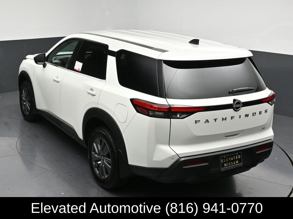 Used 2024 Nissan Pathfinder S AWD/4WD image 23