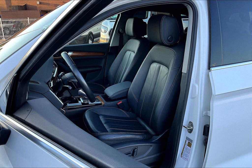 Used 2022 Audi Q5 2.0T Premium Plus AWD/4WD image 24