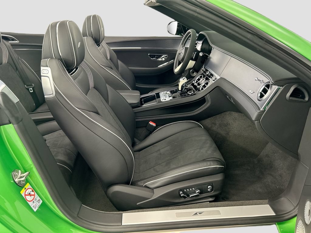 Used 2024 Bentley Continental GT AWD/4WD image 26