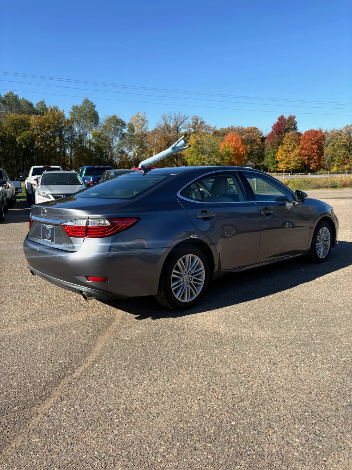 Used 2014 Lexus ES 350 w/ Luxury Package FWD image 5