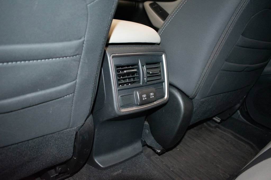 Used 2023 Subaru Forester Premium AWD/4WD image 25