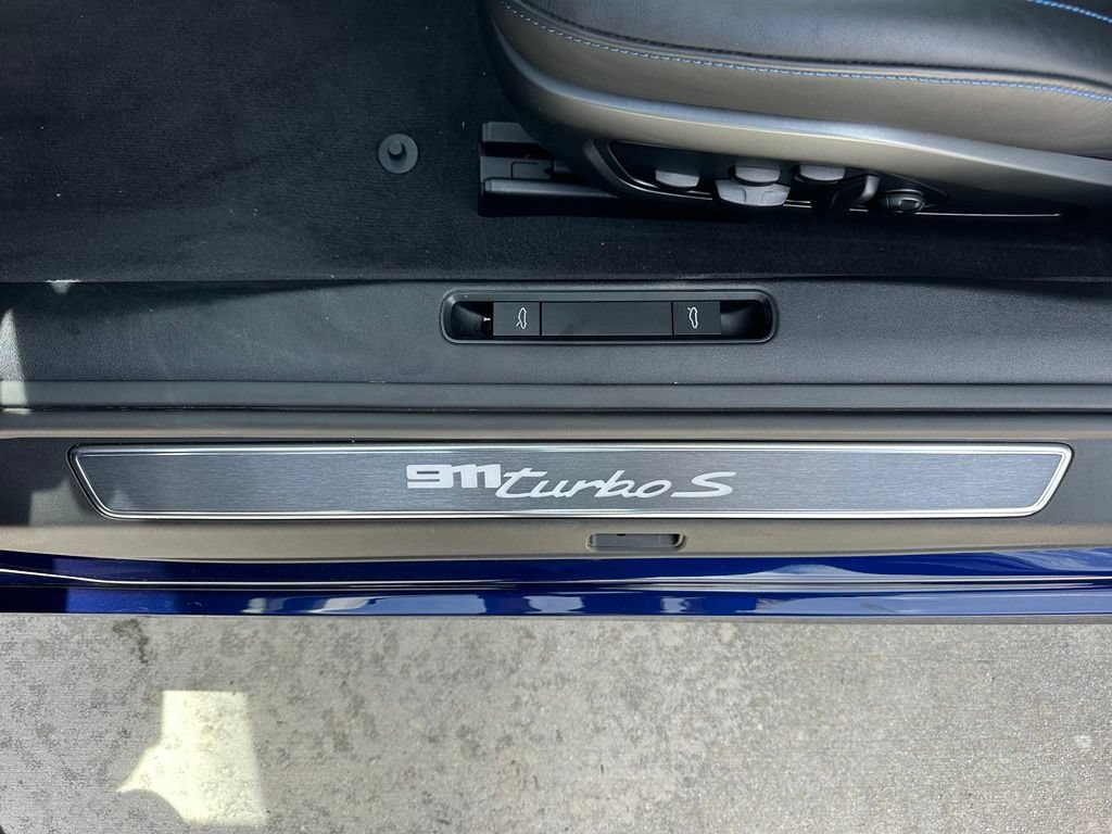Certified 2025 Porsche 911 Turbo AWD/4WD image 20