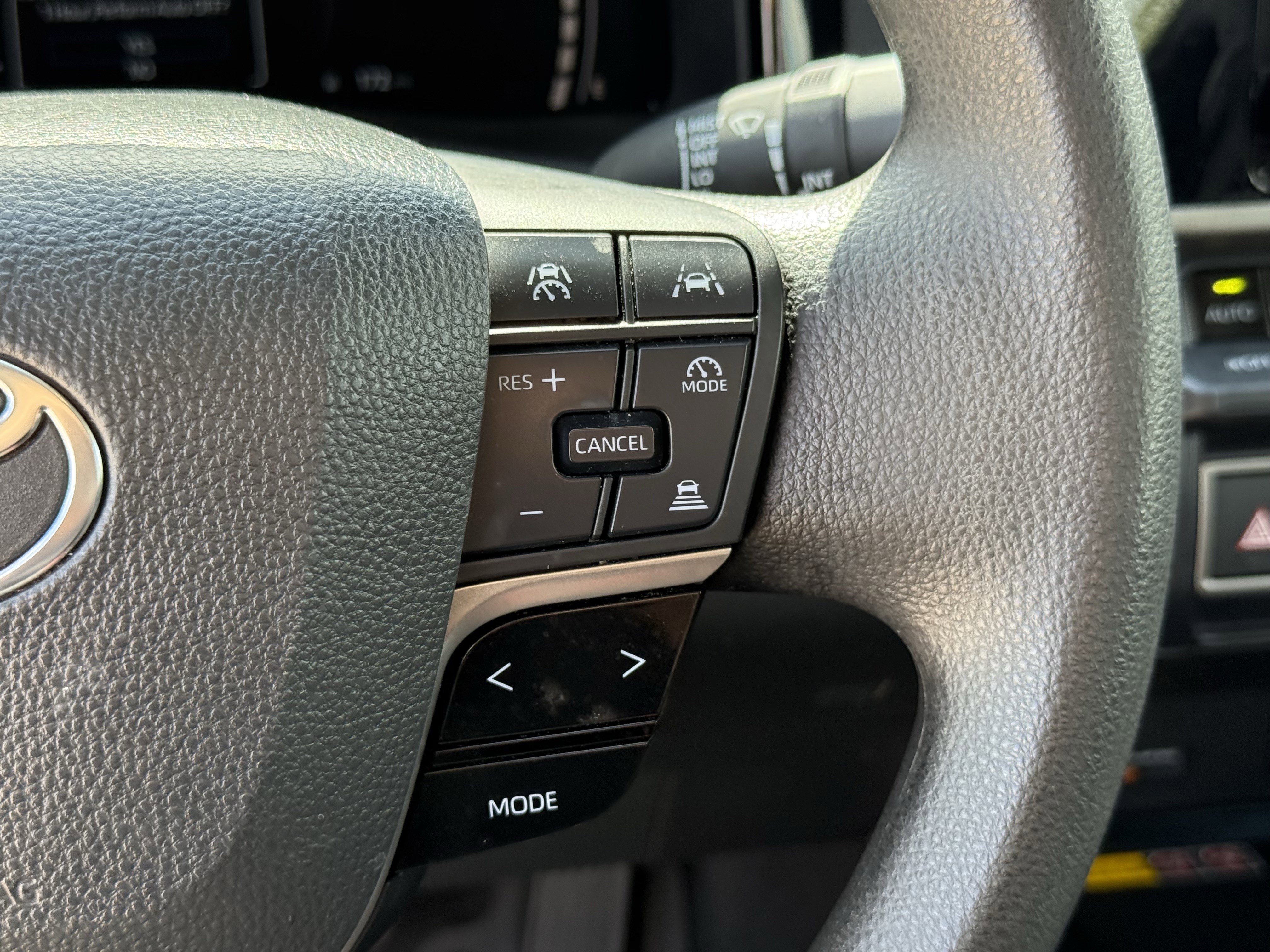 Used 2025 Toyota Camry LE image 18