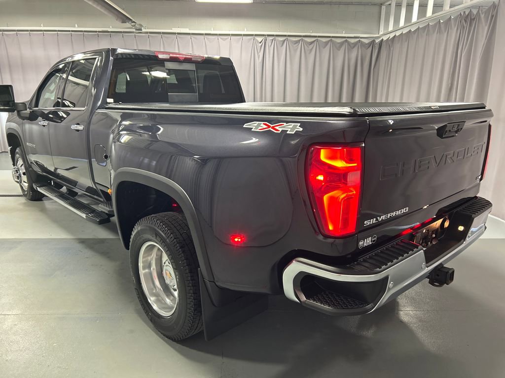 Used 2024 Chevrolet Silverado 3500 LTZ w/ LTZ Convenience Package AWD/4WD image 5
