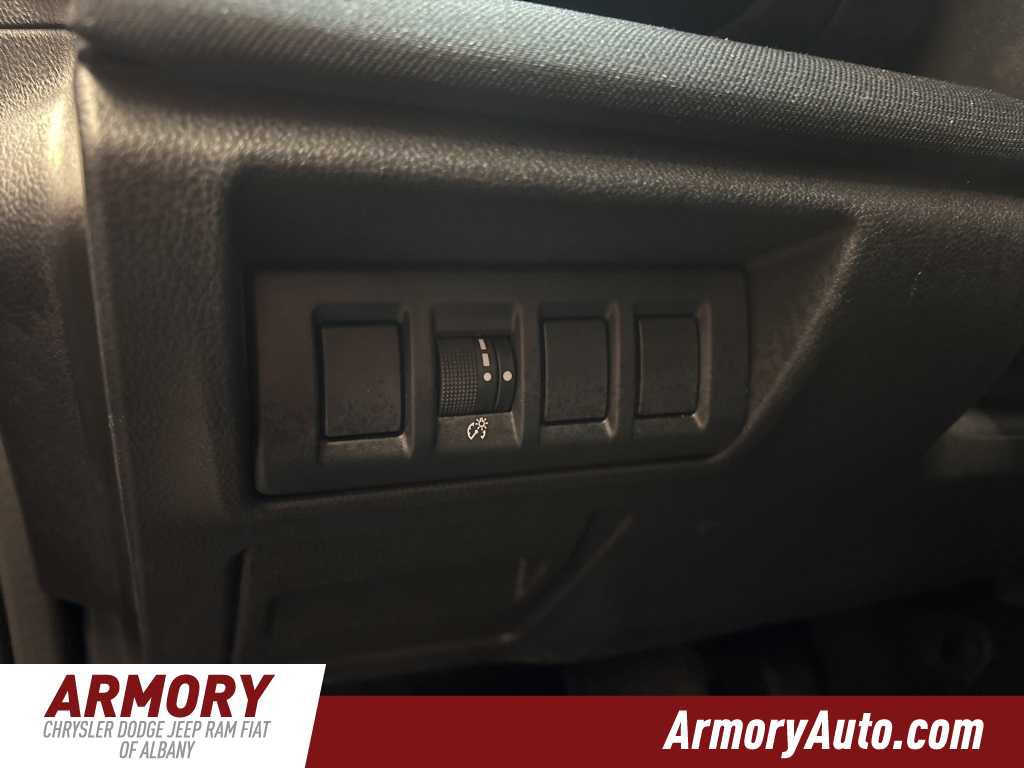 Used 2022 Subaru Outback Premium image 10