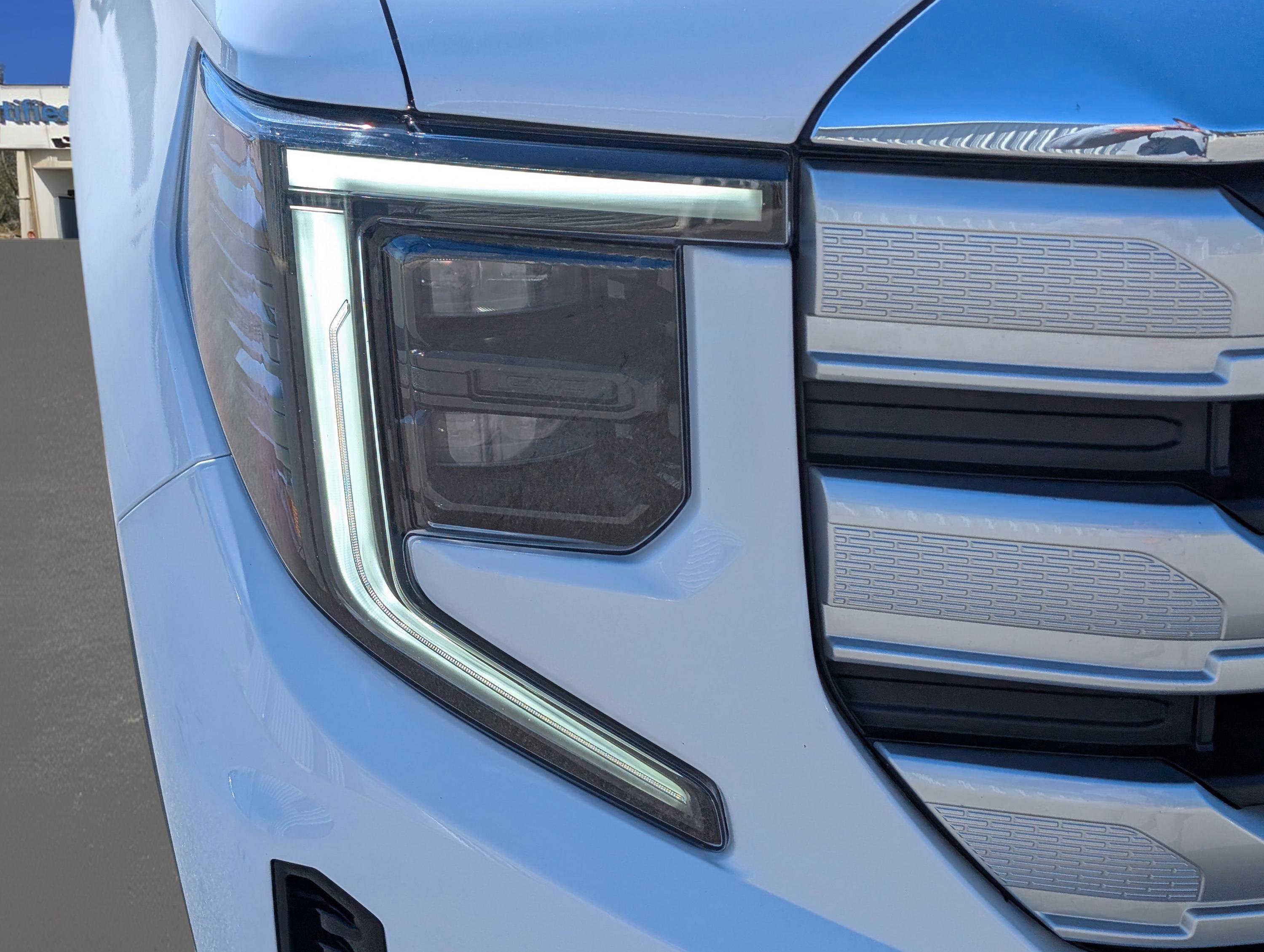 Used 2024 GMC Sierra 1500 SLE image 4