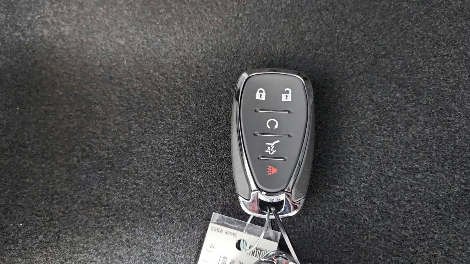 Used 2023 Chevrolet Traverse LT image 23