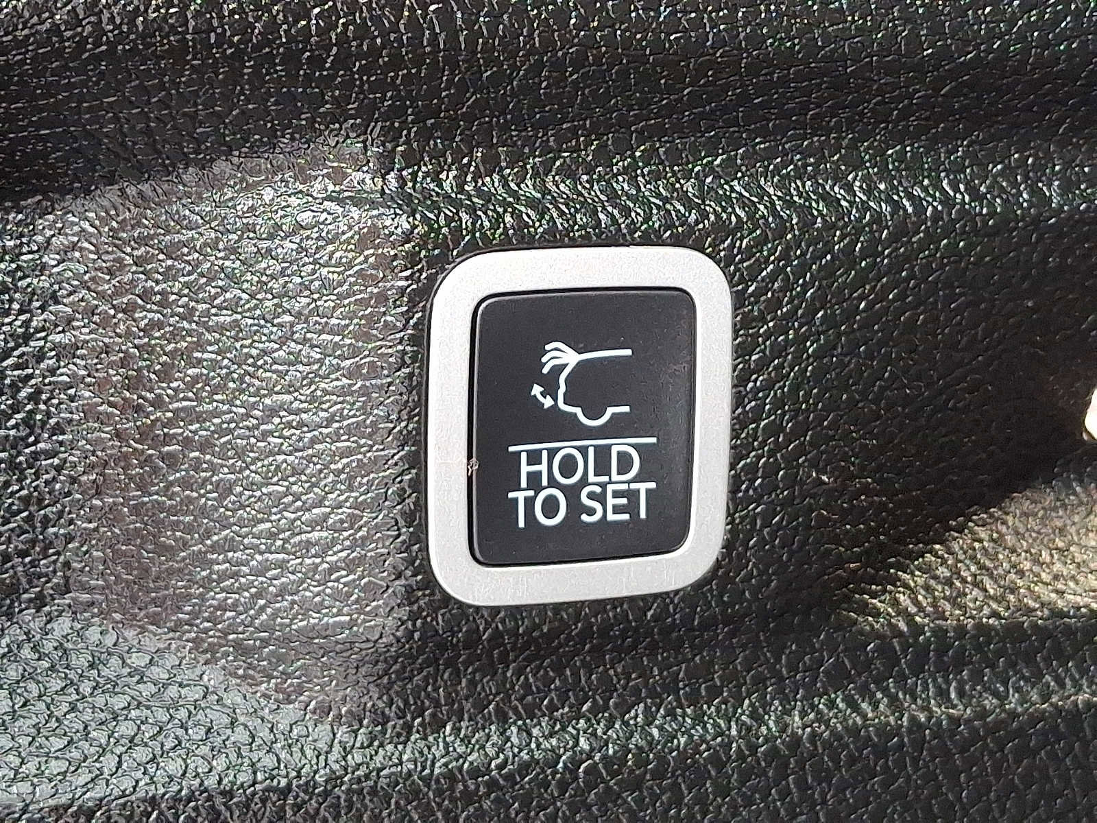 Used 2022 Jeep Grand Cherokee L Overland image 30