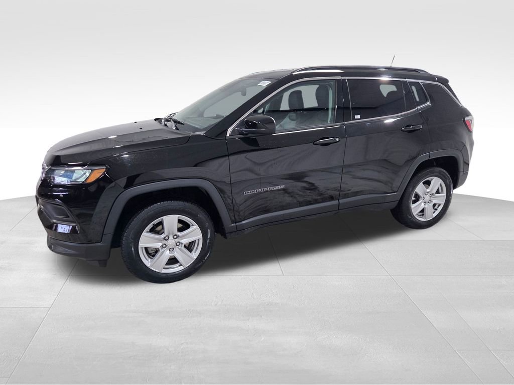 Certified 2022 Jeep Compass Latitude image 17