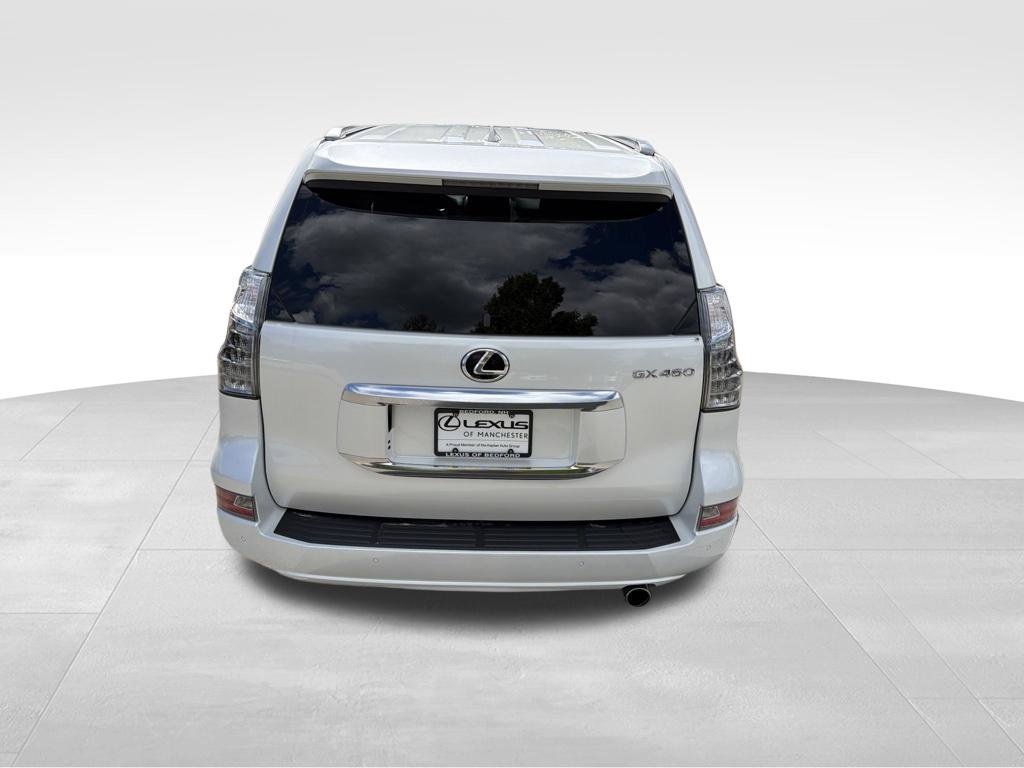 Used 2023 Lexus GX 460 Premium w/ Premium Package AWD/4WD image 5