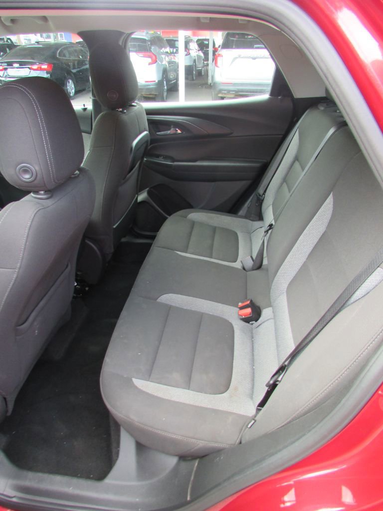 Used 2021 Chevrolet TrailBlazer LS image 16
