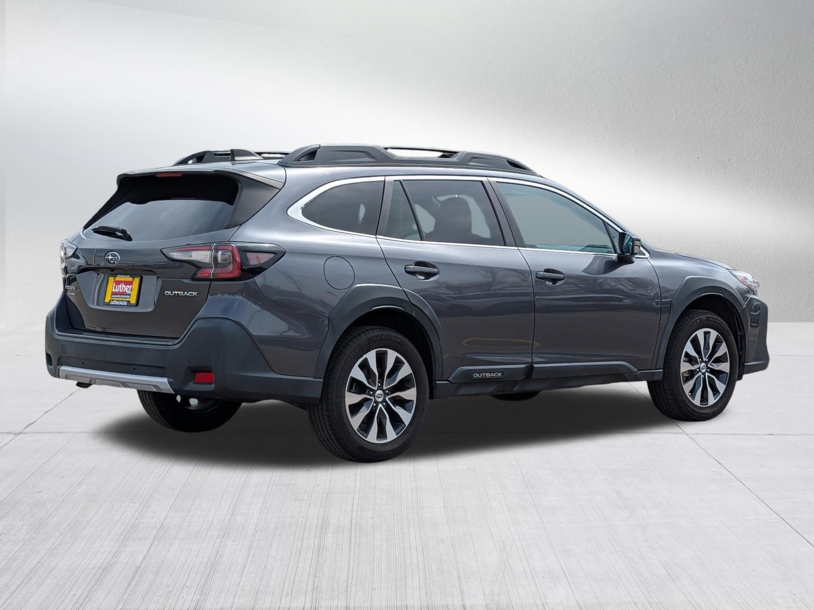 Used 2023 Subaru Outback Limited AWD/4WD image 7